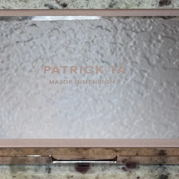 Patrick Ta Major Dimensions 2 Rose Eyeshadow Palette - Picture 7 of 12